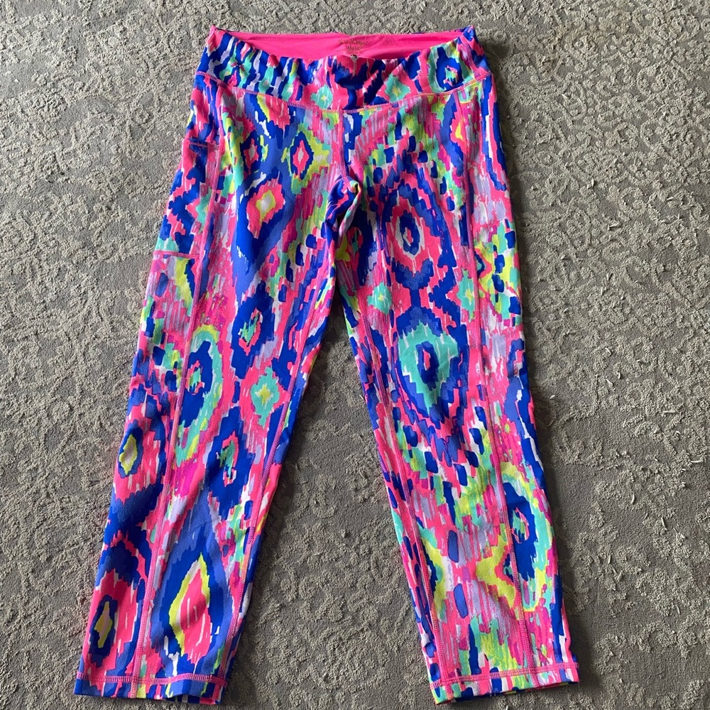 EUC condition 3/4 length exercise leggings